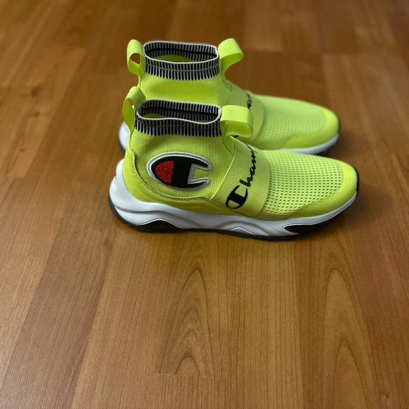 Champion Size 6Y also can fit womens size 7 Champion Sock Shoe - Picture 6 of 7